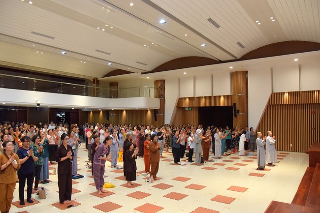 Community program Purification of body- mind, Guiding a healthy living method in accordance with the nature