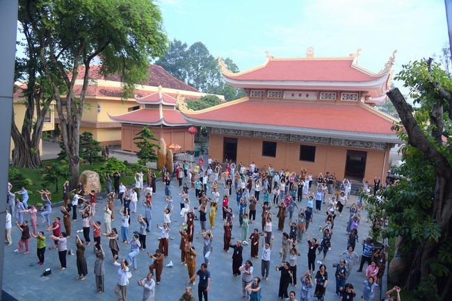 Community program Purification of body- mind, Guiding a healthy living method in accordance with the nature