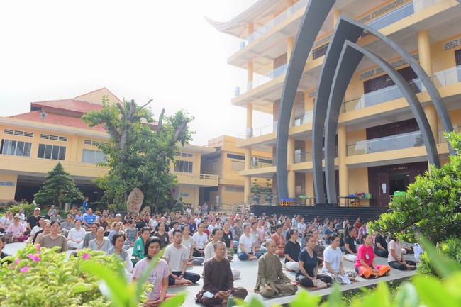 Community program Purification of body- mind, Guiding a healthy living method in accordance with the nature