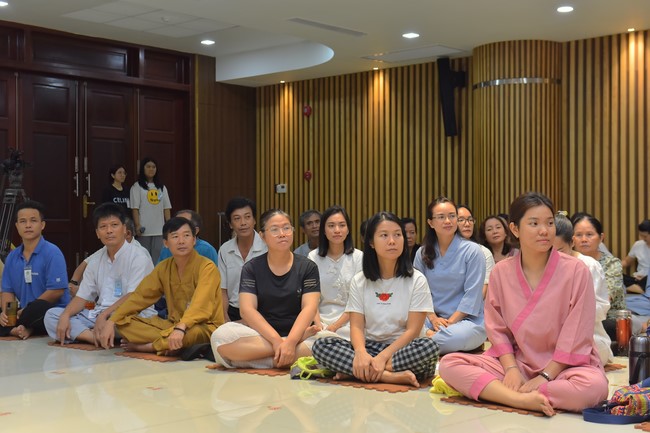 Community program Purification of body- mind, Guiding a healthy living method in accordance with the nature