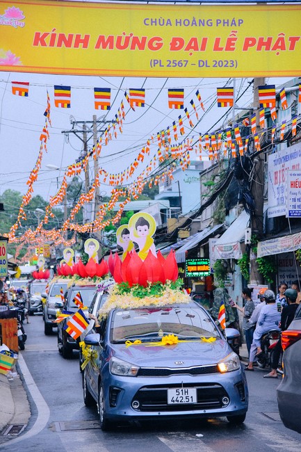 Parade of flower cars in Hoc Mon district