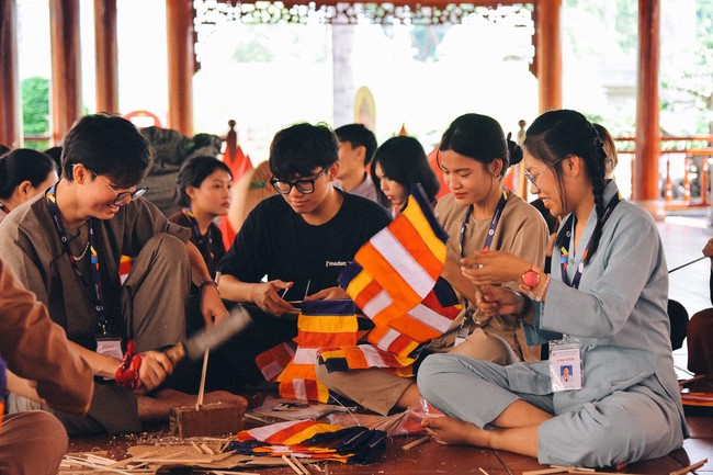 Parade of flower cars in Hoc Mon district
