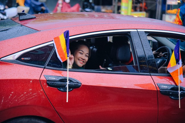 Parade of flower cars in Hoc Mon district
