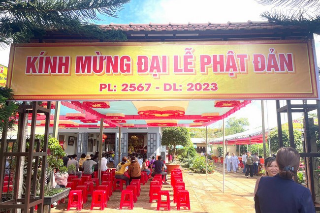 Buddha's Birthday Ceremony at Lam Phat pagoda, Lam Dong