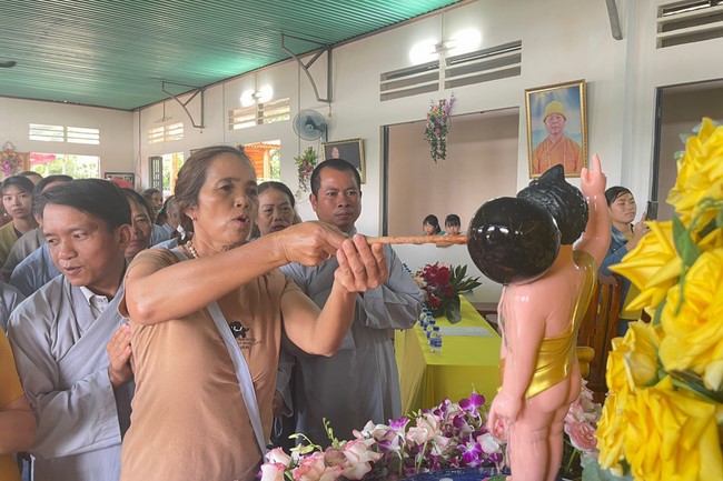 Buddha's Birthday Ceremony at Lam Phat pagoda, Lam Dong