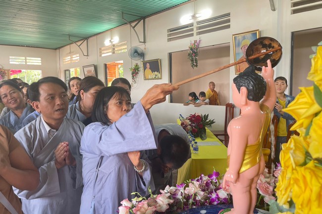 Buddha's Birthday Ceremony at Lam Phat pagoda, Lam Dong