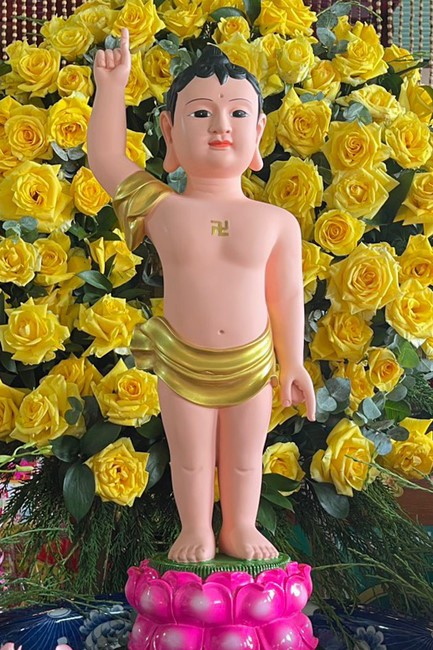Buddha's Birthday Ceremony at Lam Phat pagoda, Lam Dong
