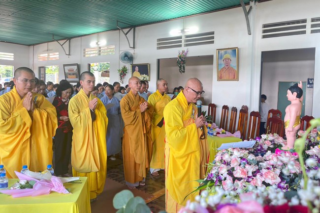 Buddha's Birthday Ceremony at Lam Phat pagoda, Lam Dong