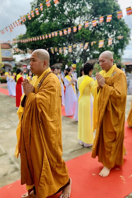 The Great Ceremony of Buddha Birthday at Dong Cao Pagoda, Thanh Hoa
