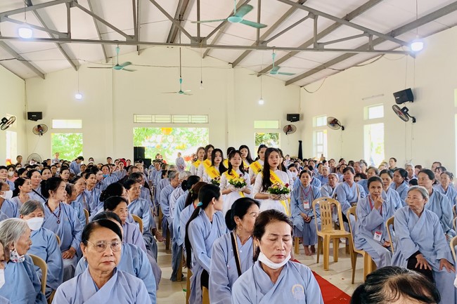 The Great Ceremony of Buddha Birthday at Dong Cao Pagoda, Thanh Hoa