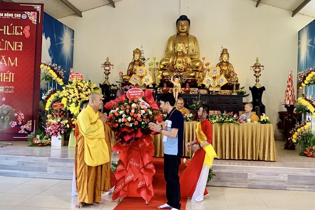 The Great Ceremony of Buddha Birthday at Dong Cao Pagoda, Thanh Hoa