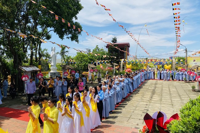 The Great Ceremony of Buddha Birthday at Dong Cao Pagoda, Thanh Hoa