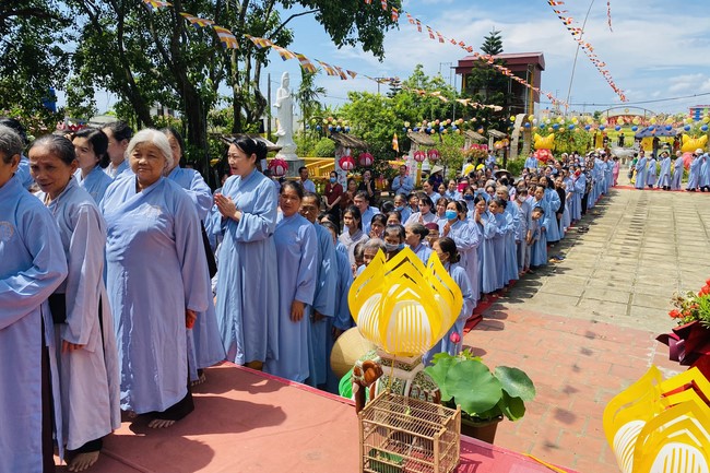 The Great Ceremony of Buddha Birthday at Dong Cao Pagoda, Thanh Hoa