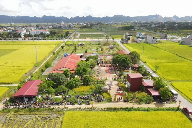 The Great Ceremony of Buddha Birthday at Dong Cao Pagoda, Thanh Hoa