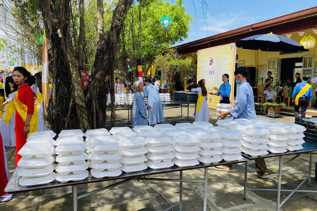 The Great Ceremony of Buddha Birthday at Dong Cao Pagoda, Thanh Hoa