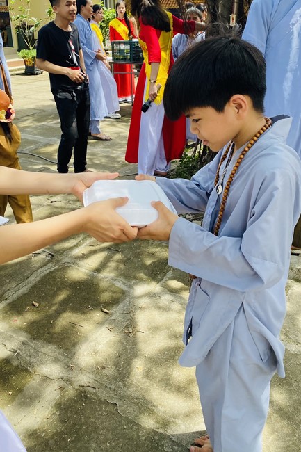 The Great Ceremony of Buddha Birthday at Dong Cao Pagoda, Thanh Hoa