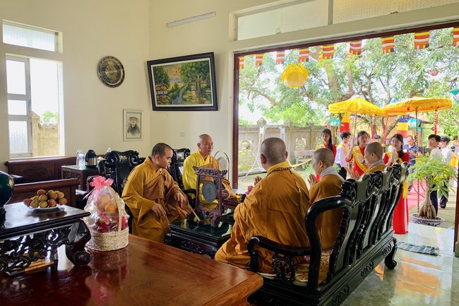 The Great Ceremony of Buddha Birthday at Dong Cao Pagoda, Thanh Hoa