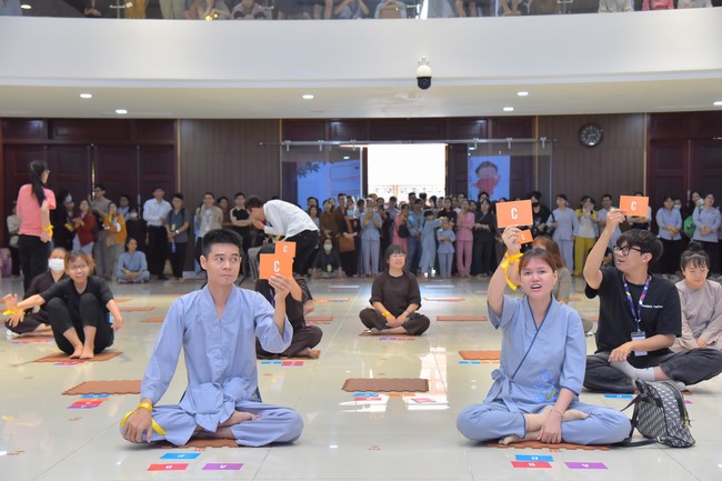 The 4th Program Pagoda Bell's Ring on the Buddha Birthday
