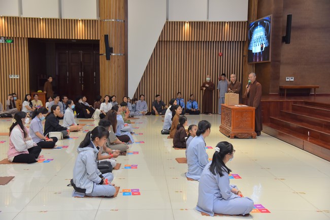The 4th Program Pagoda Bell's Ring on the Buddha Birthday