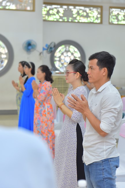Wedding Ceremony at the pagoda