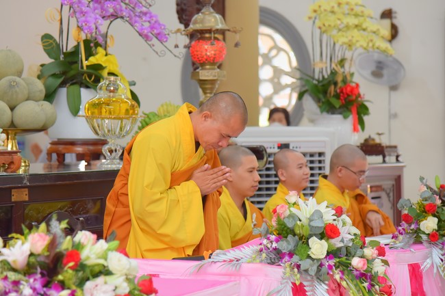 Wedding Ceremony at the pagoda
