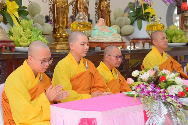 Wedding Ceremony at the pagoda