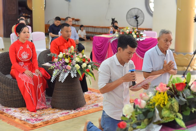 Wedding Ceremony at the pagoda