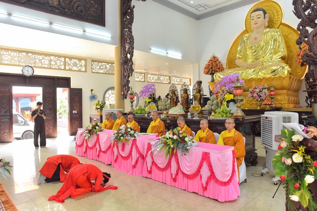Wedding Ceremony at the pagoda