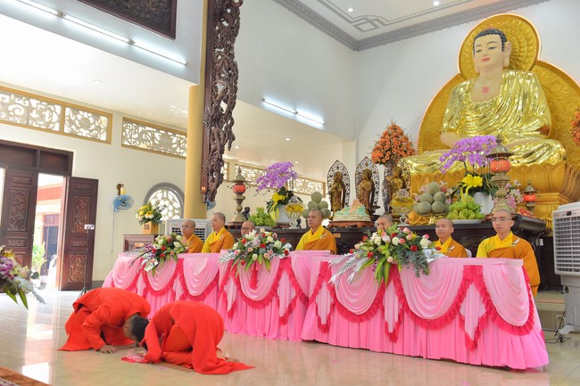 Wedding Ceremony at the pagoda