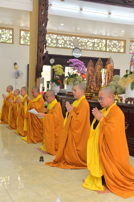 Wedding Ceremony at the pagoda