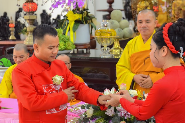 Wedding Ceremony at the pagoda
