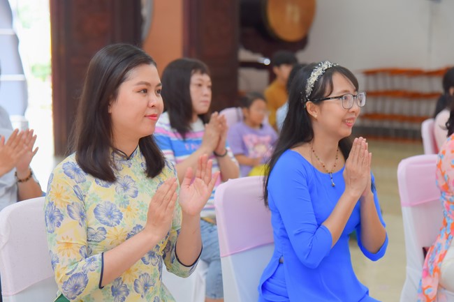 Wedding Ceremony at the pagoda