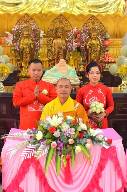 Wedding Ceremony at the pagoda