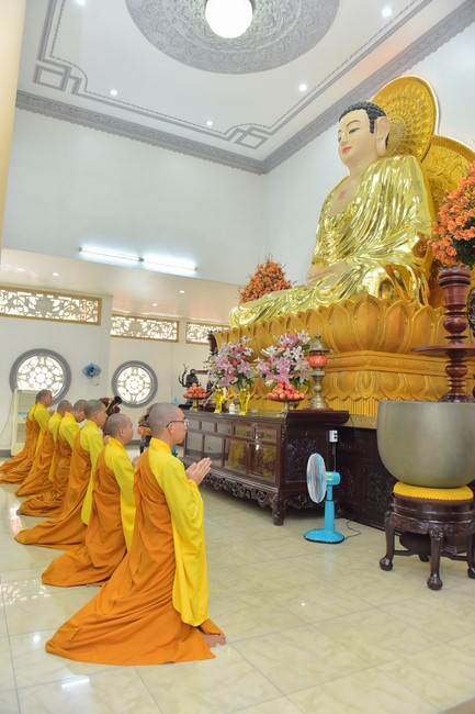 Wedding Ceremony at the pagoda