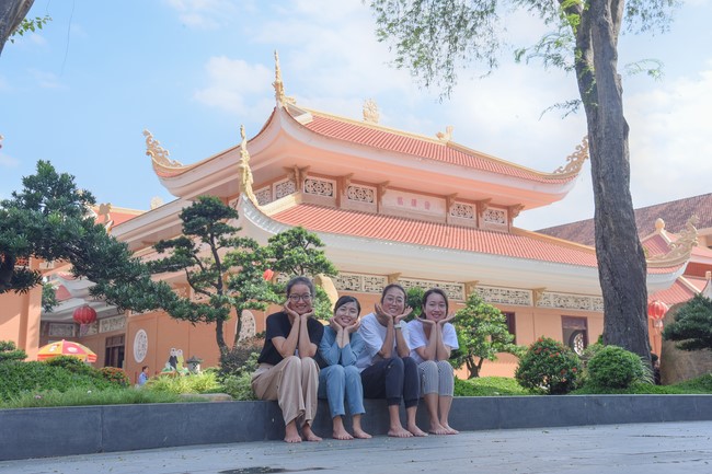 Community program Purification of body- mind, Guiding proactive health care in accordance with the nature