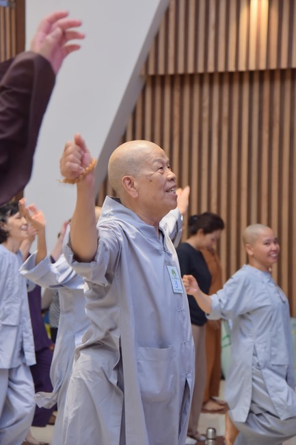 Community program Purification of body- mind, Guiding proactive health care in accordance with the nature