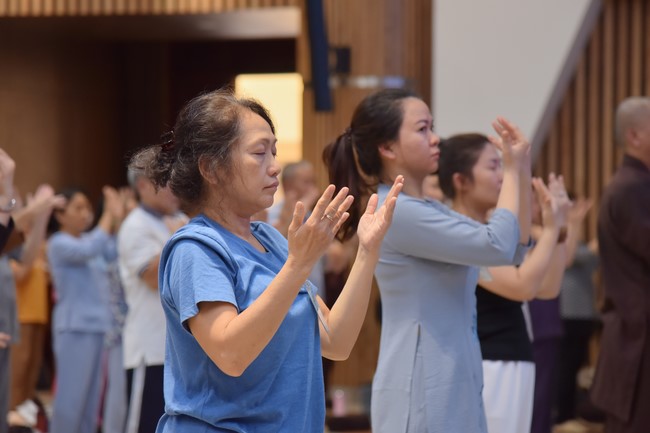 Community program Purification of body- mind, Guiding proactive health care in accordance with the nature