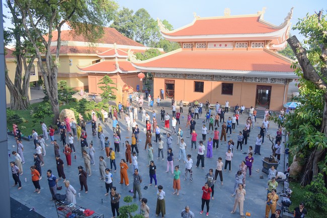 Community program Purification of body- mind, Guiding proactive health care in accordance with the nature