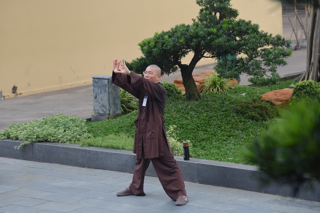 Community program Purification of body- mind, Guiding proactive health care in accordance with the nature