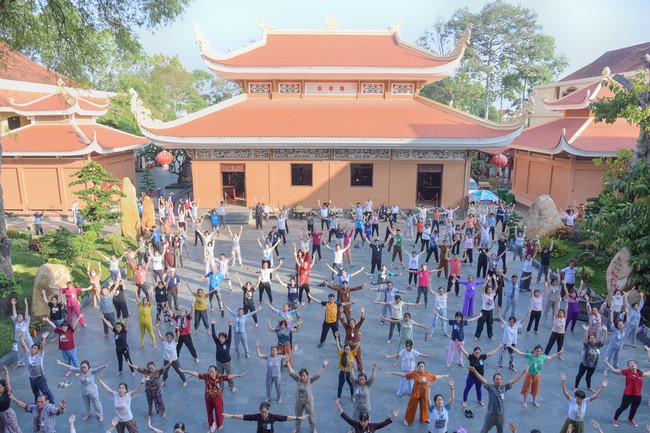 Community program Purification of body- mind, Guiding proactive health care in accordance with the nature