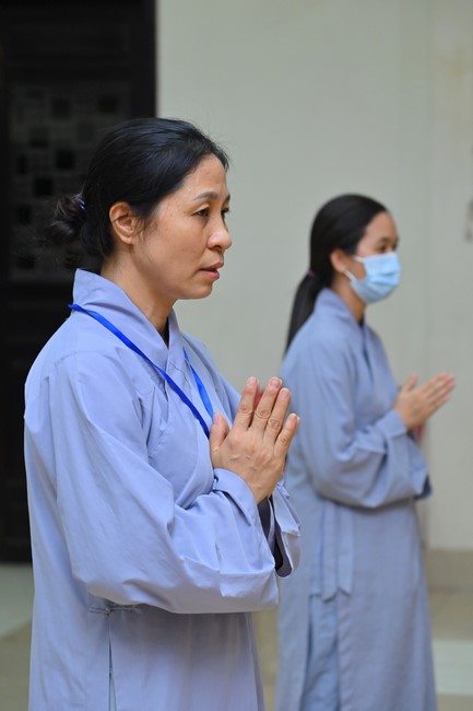 Dharma talks about Things to do in the 4th day practice.