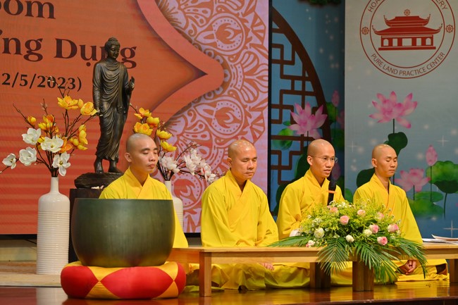 Dharma talks about Things to do in the 4th day practice.