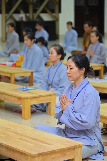 Dharma talks about Things to do in the 4th day practice.