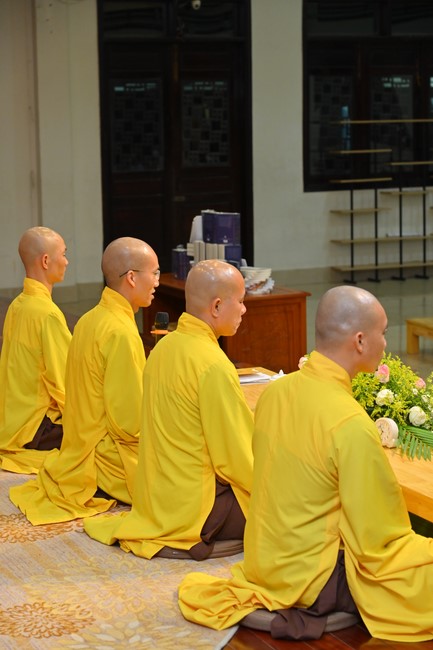 Dharma talks about Things to do in the 4th day practice.