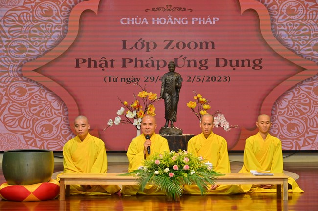 Dharma talks about Things to do in the 4th day practice.