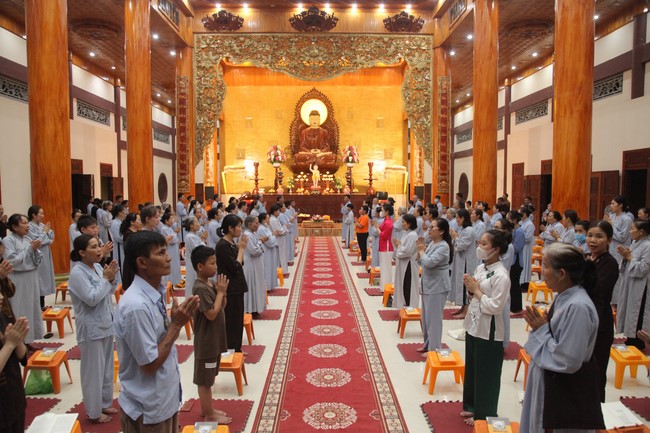 Repentance ceremony on March 14th, Year of the Cat at Giai Lam Temple – Ha Tinh