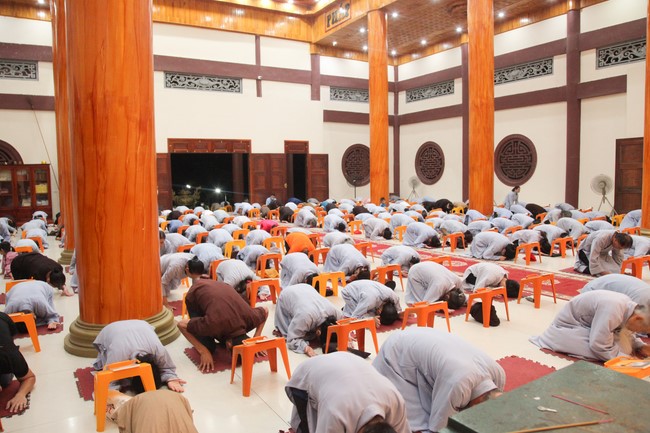 Repentance ceremony on March 14th, Year of the Cat at Giai Lam Temple – Ha Tinh