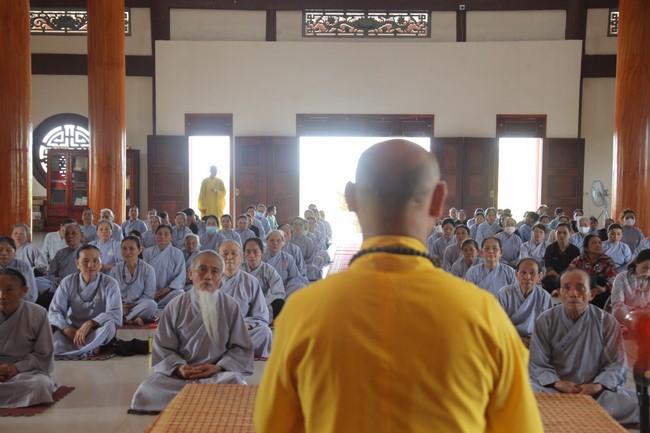 One- day Retreat at Giai Lam Pagoda - Ha Tinh