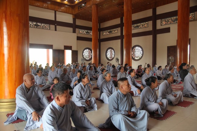 One- day Retreat at Giai Lam Pagoda - Ha Tinh