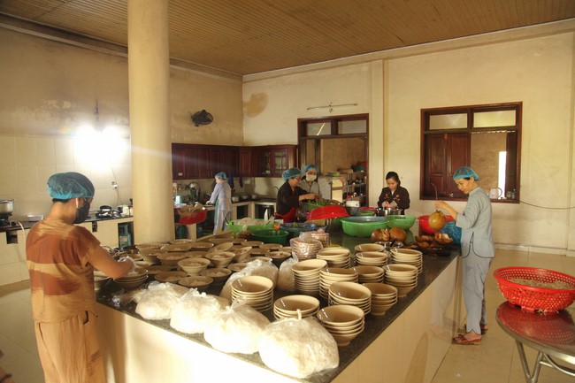 One- day Retreat at Giai Lam Pagoda - Ha Tinh